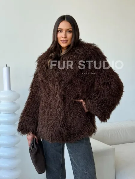 Коричневая шуба из ламы - фото 7