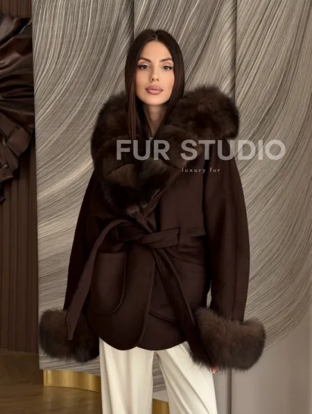 Пальто с мехом песца под соболь - фото 15