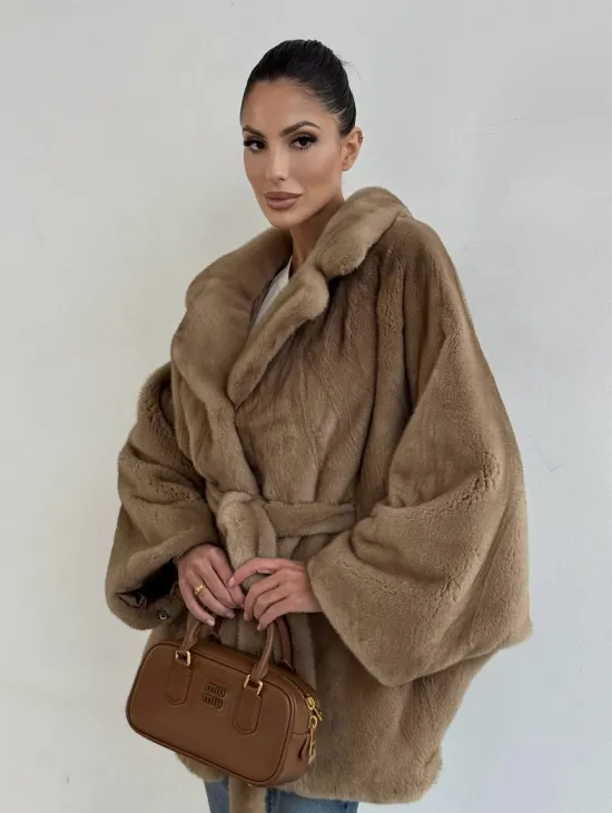 Шуба норковая SAGA FURS летучая мышь в натуральном цвете пастель - фото 4