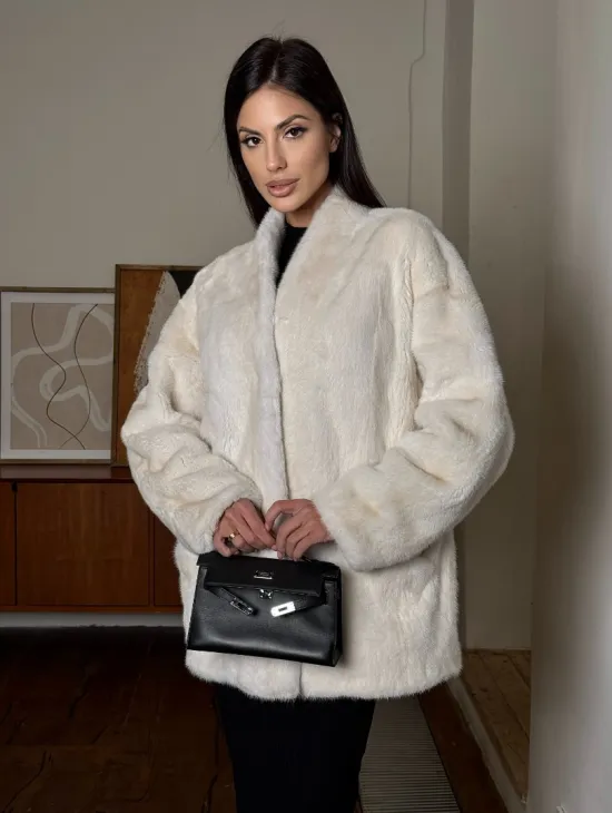 Светлый норковый полушубок жакет с V-образным воротником - фото 8