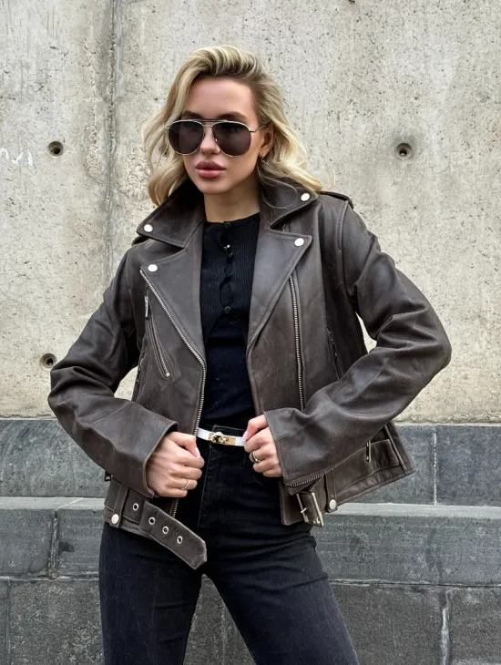 Косуха женская из винтажной кожи - фото 9