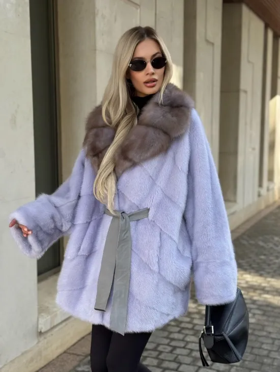 Шуба из норки короткая с куницей воротник - фото 7