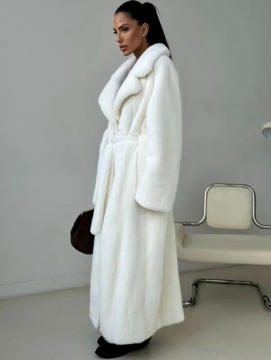 Белая длинная норковая шуба - фото 5