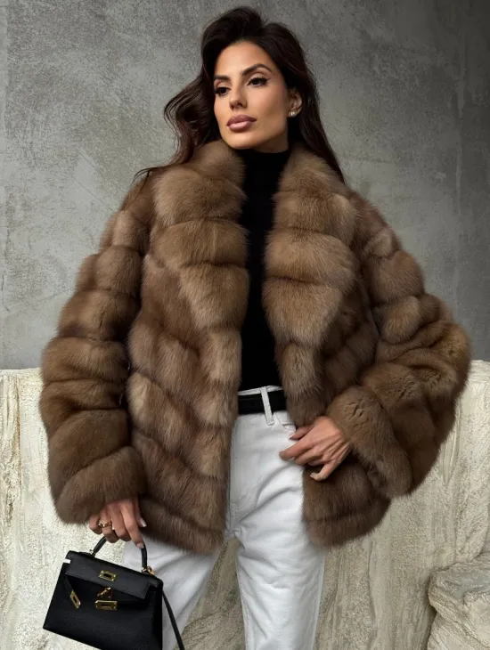 Полушубок из куницы в натуральном бежевом цвете - фото 0