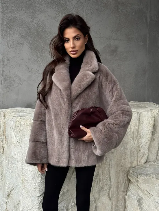 Короткая женская норковая шуба - фото 10