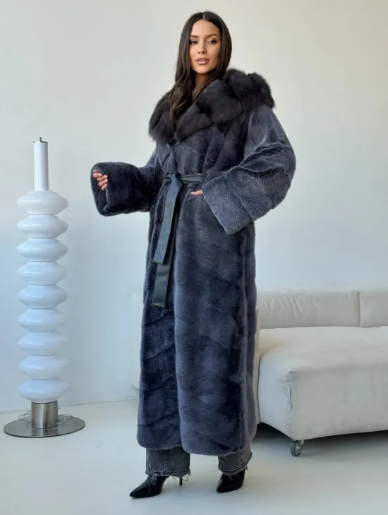 Длинная норковая шуба с куницей капюшон - фото 9