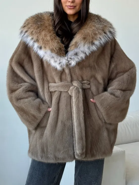 Норка - шуба летучая мышь с капюшоном рысь - фото 3