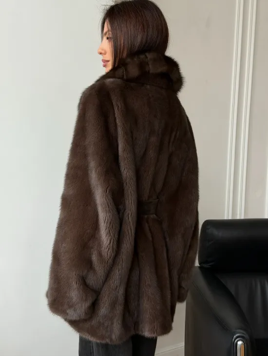 Полушубок норковый летучая мышь с воротником куницы - фото 5