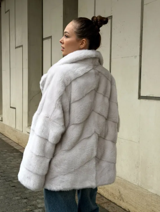 Светлый норковый полушубок - фото 10