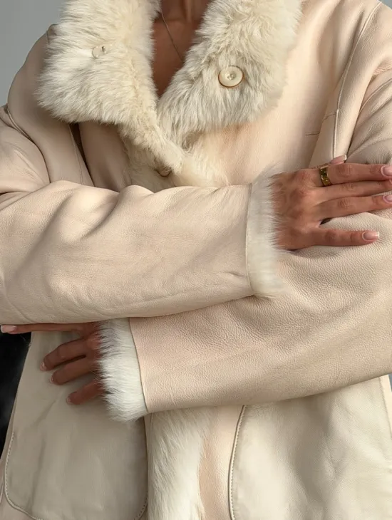 Двухсторонняя дубленка из меха тосканы - фото 1