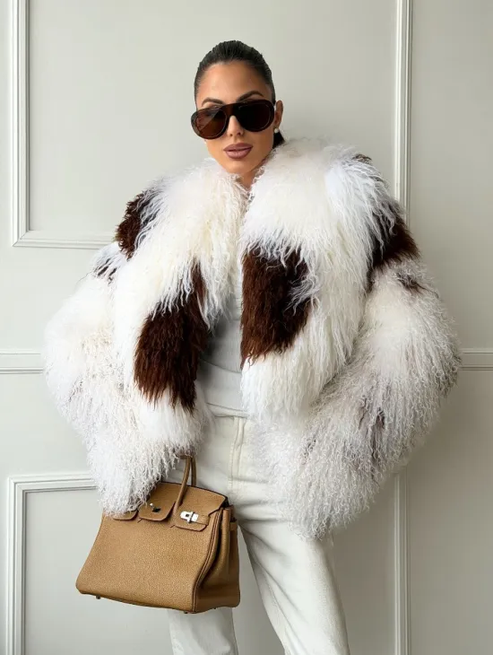 Шубка из ламы бело-коричневая - фото 8