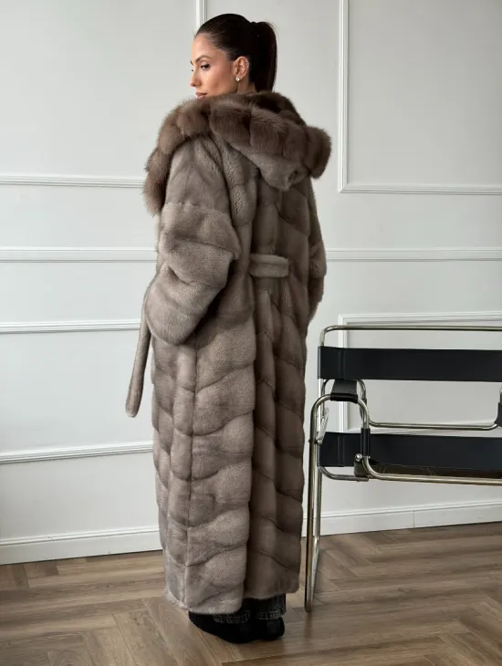 Шуба-кимоно норка в пол с капюшоном куница - фото 4