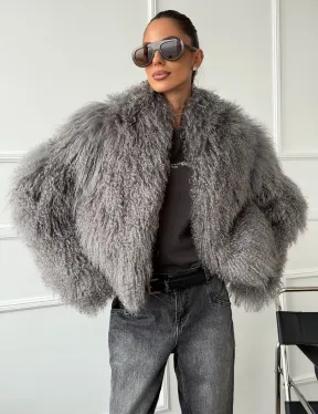 Серая шубка из меха ламы - фото 5