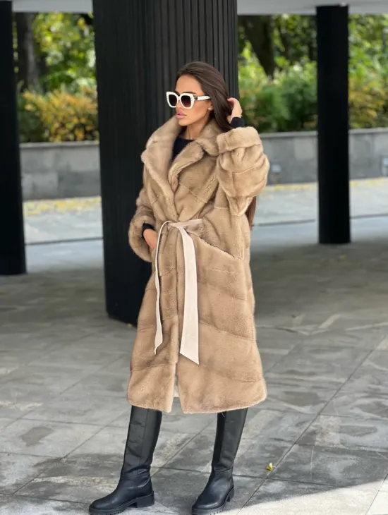 Шуба из меха аукционной норки с английским воротником - фото 0