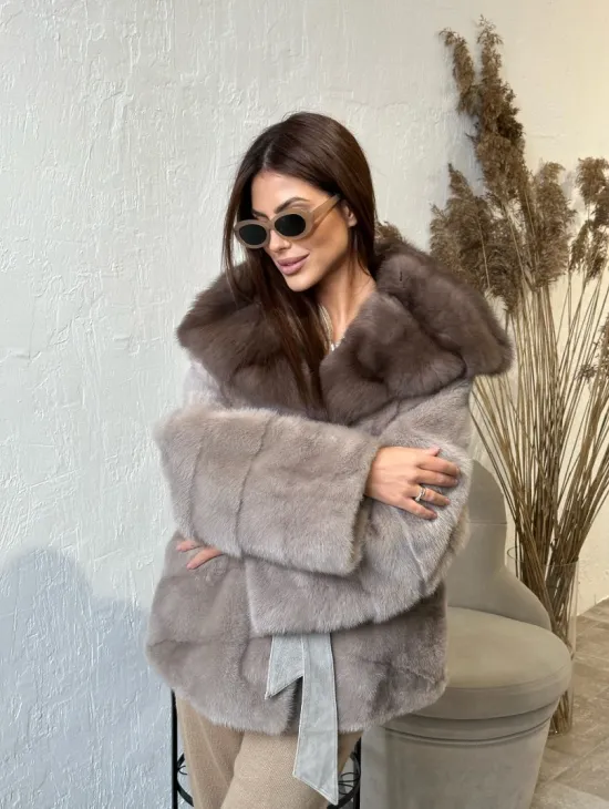 Норковое пончо - шуба с капюшоном из меха куницы - фото 3