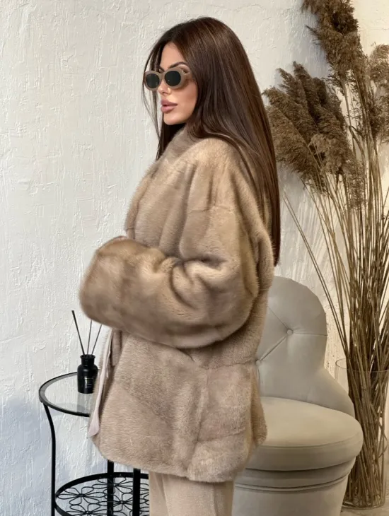 Полушубок из меха норки NAFA MINK в натуральном цвете пастель - фото 1