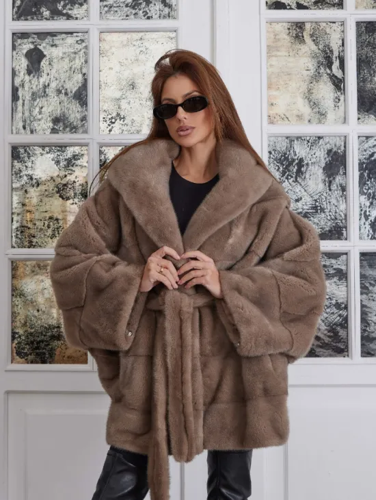 Палевая летучая мышь мех норка с капюшоном - NAFA MILK - фото 0