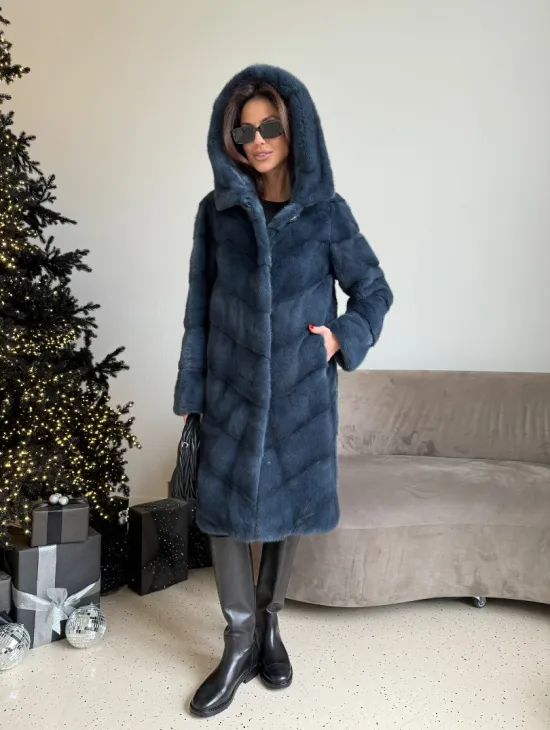 Норковая шуба с капюшоном, паркет - синего цвета - фото 6