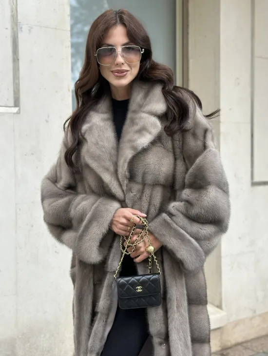 Шуба из норки  серого цвета - сапфир с английским воротником - фото 4