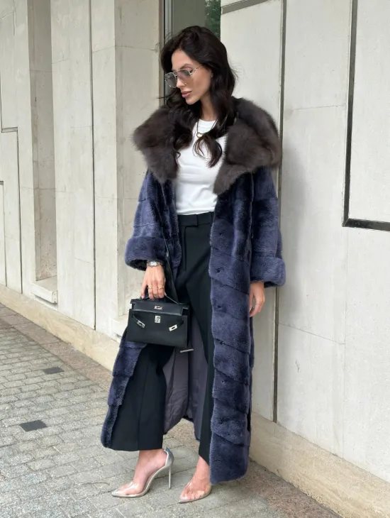 Длинная шуба из норки с капюшоном из куницы - цвет синий графит - фото 6